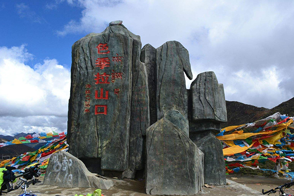 臻品環(huán)線，布宮，林芝，巴松措，大峽谷，拉姆拉錯，朗縣，澤當，羊湖6晚7日游