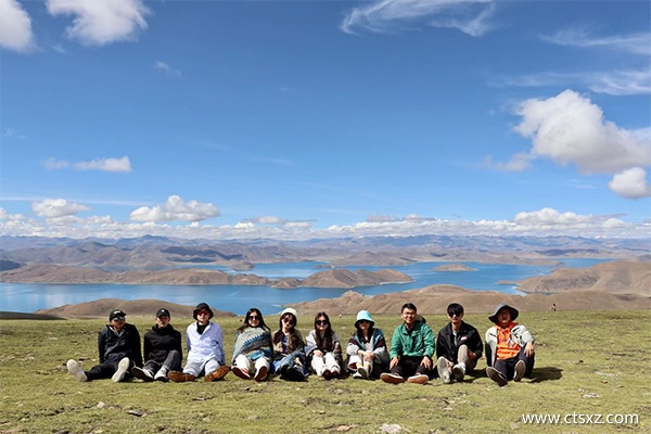 西藏報團(tuán)旅游大約多少錢
